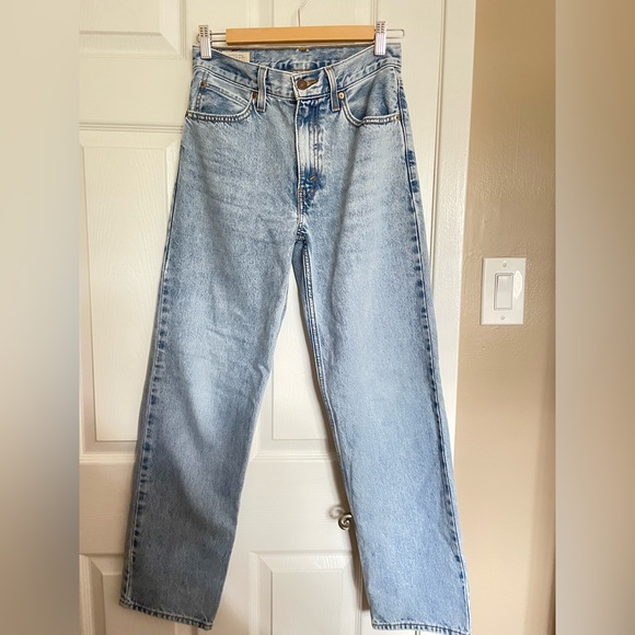 Levi’s Dad Jeans in Charlie Boy - Picture 1 of 4